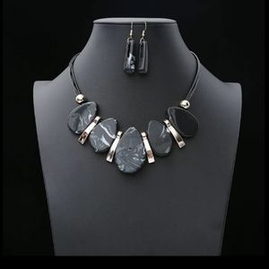 Vintage Ellipse Marble Necklace set